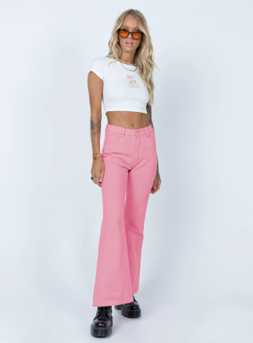 graphic tee pink flares outfit 369x500 1